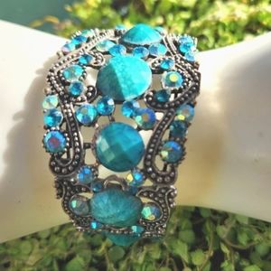 Turquoise GLITZY Pretty Faux Stones Sparkly Crystal Cuff Silver Metal Bracelet